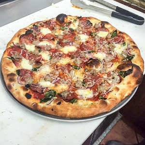 Amazona's Pizza photo