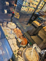 Photo n°12 de FromaCherie à Fontenay-aux-Roses (Fromagerie)