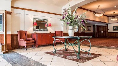 Photos of Clarion Hotel Highlander Conference Center