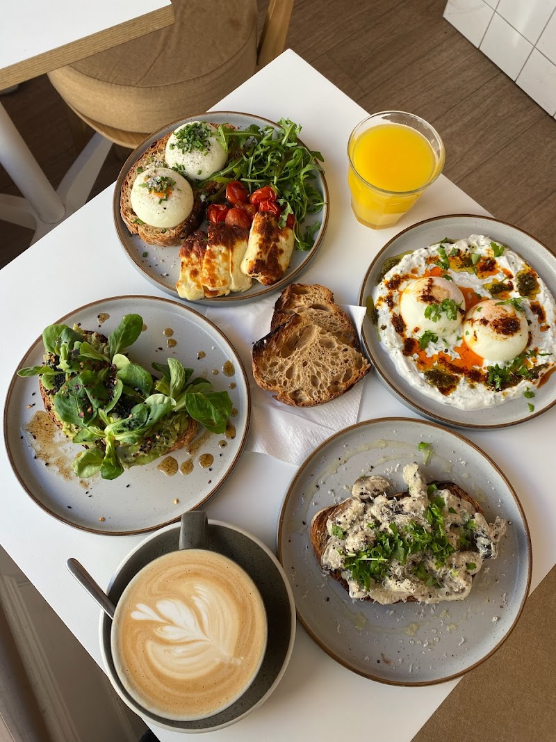 Popin Coffee & Brunch - West Kensington photo 3