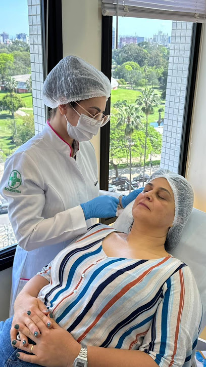 Dra. Larissa Rocha | Biomédica Esteta