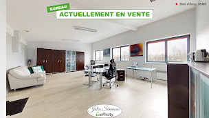 Photo n°2 de Julia Simmons - efficity immobilier à Saint-Rémy-l'Honoré (Consultant immobilier)