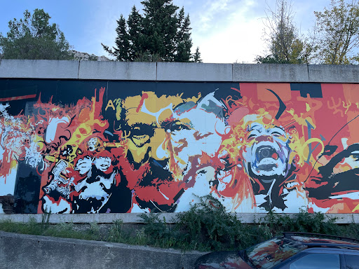 L'Alphabet, mur fresque de Raymond Moretti - Thumbnail