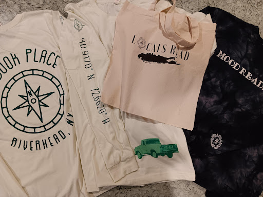 Many Moons Merch Company - United States