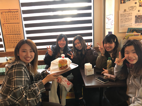 Sasebo C B Burgers 下京町店