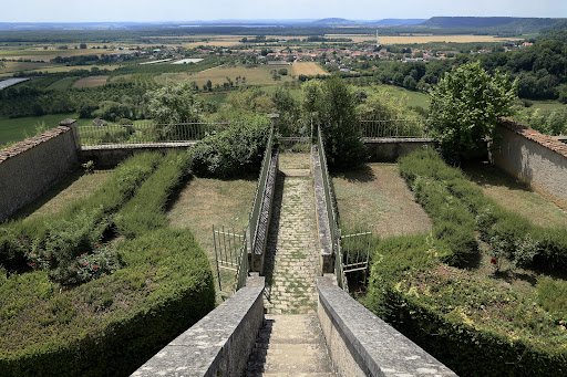Photo de Les Jardins d’Amelie (Collégiale de Hattonchâtel) à Vigneulles-lès-Hattonchâtel (55210)
