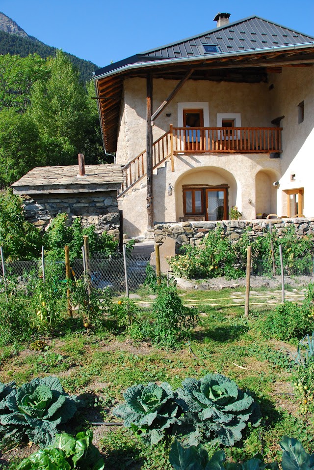 Chambre d'hôtes de charme / Soins d'esthétiques et de bien être /La Ferme de Beauté