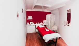 Photo n°6 de Anne-Charlotte Institut ; Experte en soin visage ; Luxopuncture ; Lumière pulsée à Mortagne-sur-Sèvre (Service d'épilation à la cire)