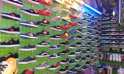 Photos of captain shoes sport