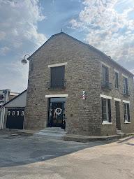 Photo n°1 de Le Garage du Barbier à Malestroit (Salon de coiffure)
