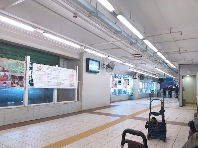 Central Ferry Pier No.4