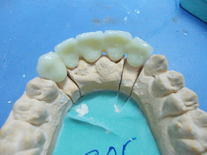 SOMASRI DENTAL LABORATORY