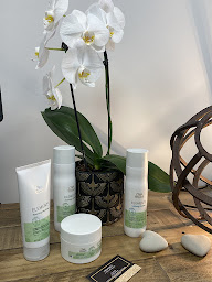 Photo n°4 de Le salon à Saint-Christophe-du-Ligneron (Salon de coiffure)