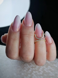 Photo n°4 de L'atelier de Mauve à Chaponost (Salon de manucure)