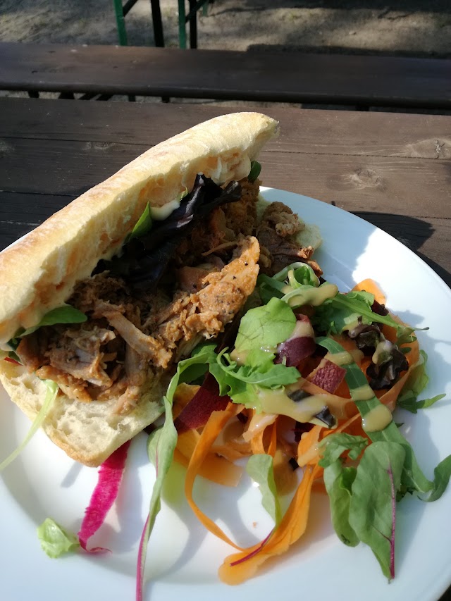 Biergarten Moabiter Freiheit