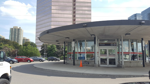 Yonge St at Hendon Ave Gallery - Canada