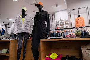 Photo n°3 de Energy Store à Corte (Magasin de chaussures)