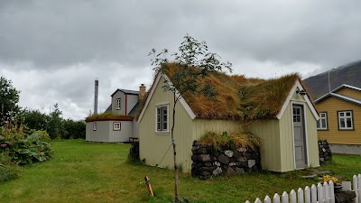 Photos of A&eth;albakar&iacute;