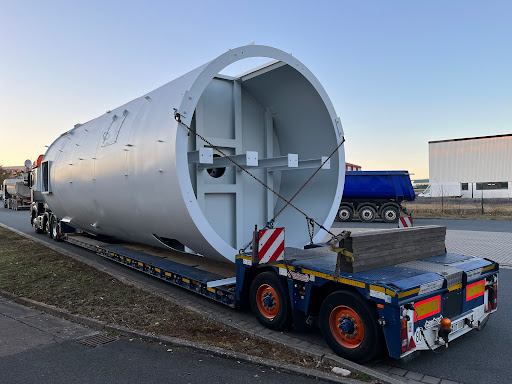 STE Universal Transport GmbH - Visual