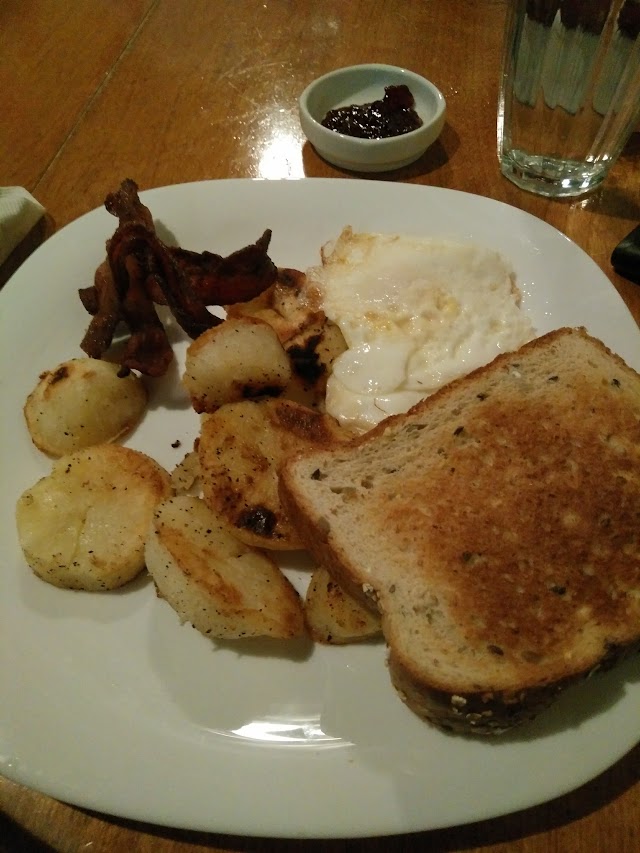 The Lion's Den Cafe