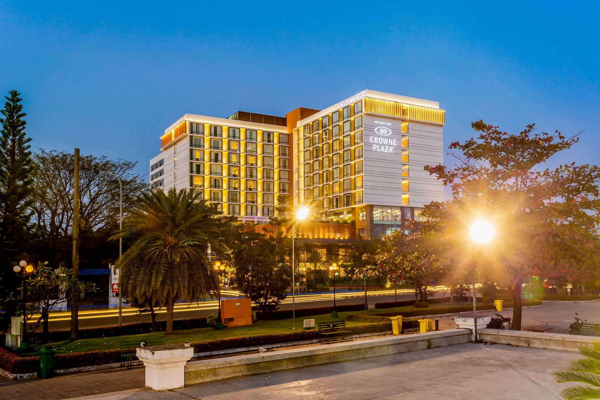 Crowne Plaza Vientiane by IHG