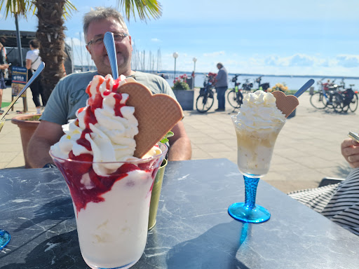 Restaurant Montalbano - Original Italienisch Eis, Pizzeria & Restaurant - Thumbnail