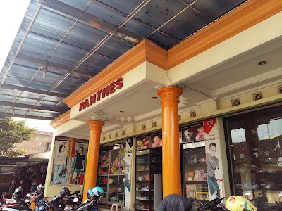 Photos of Panthes