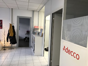Photo n°13 de Adecco Medical Lons-le-Saunier à Lons-le-Saunier (Agence pour l'emploi)