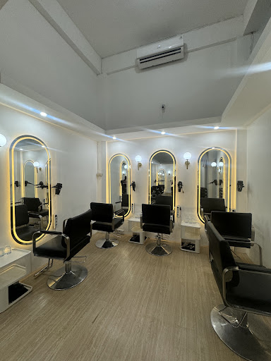 WISELY SALON