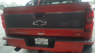 Photos of Reed-Lallier Chevrolet