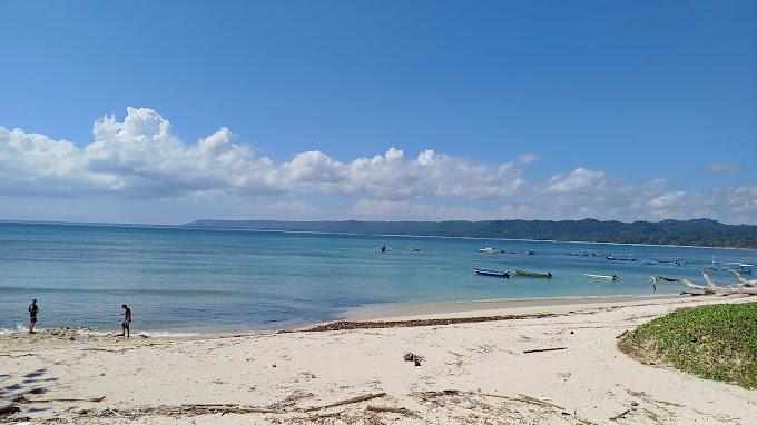Pantai Trianggulasi banyuwangi