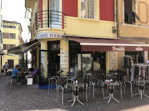 Bar Troiani