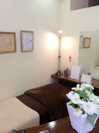 シミケア美肌専門サロン サロンドクロエ