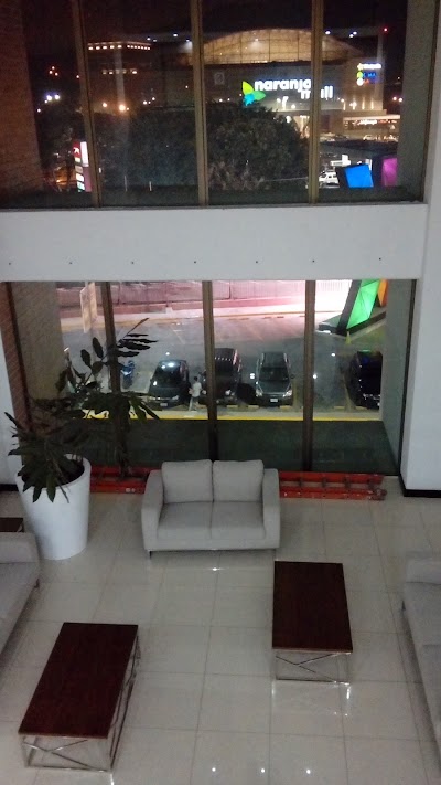 Photos of Centro Comercial Plaza Kal&uacute;