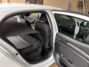 Photo n°2 de Propre auto à Vandeins (Service d'esthétique automobile)