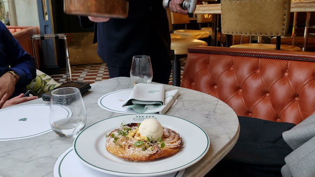 Reviews of The Ivy Tower Bridge in London - Restaurant