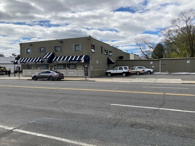 Casablanca Laundromat laundromat interior in Freeport, NY