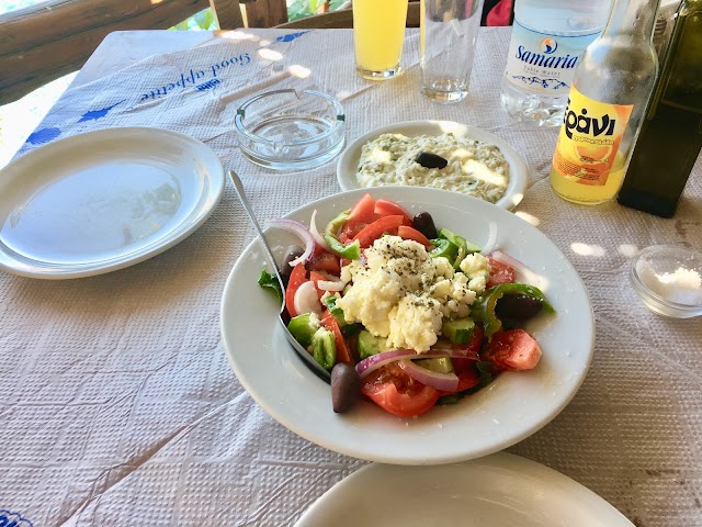 Taverna Dialeskari