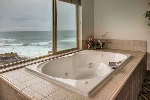 Adobe Resort, Yachats - Thumbnail