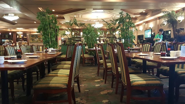 Gee's Garden Restaurant