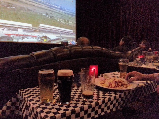 Roxy Bar and Screen