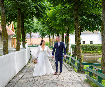 Spurkeland Foto Øvre Hordvikneset 82, 5108 Hordvik, Norge