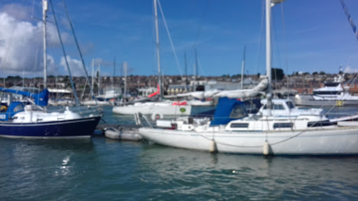 East Cowes Sailing Club - Thumbnail