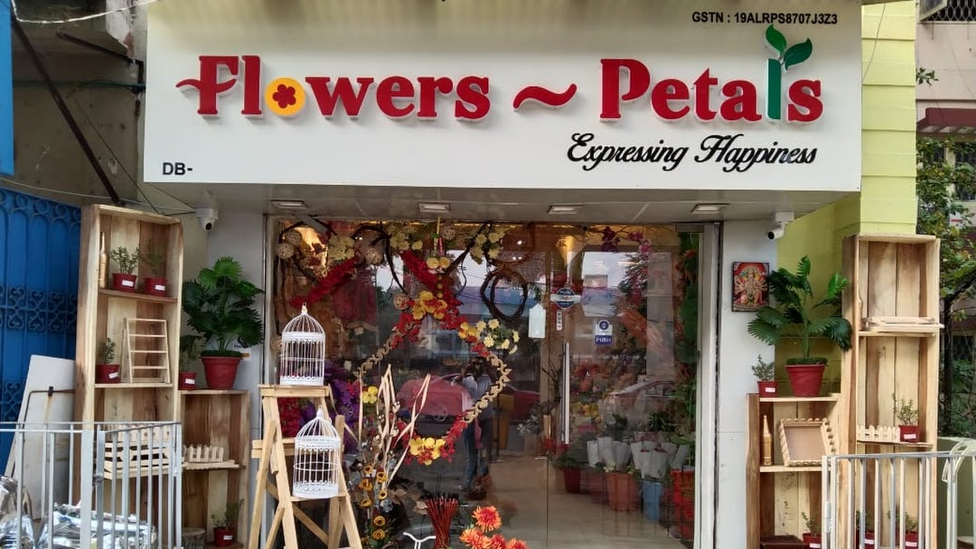 Flower Petals || Best Event Management Company in Kolkata | Flower ...