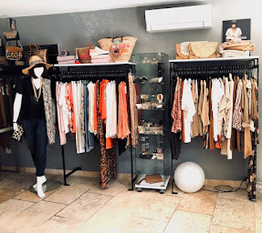 Photo n°1 de Catherine Montillot - Décoratrice et Formatrice à Salon-de-Provence (Centre de formation continue)