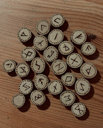 Photo n°1 de La Fille Dans La Lune à Muret (Tatoueur)