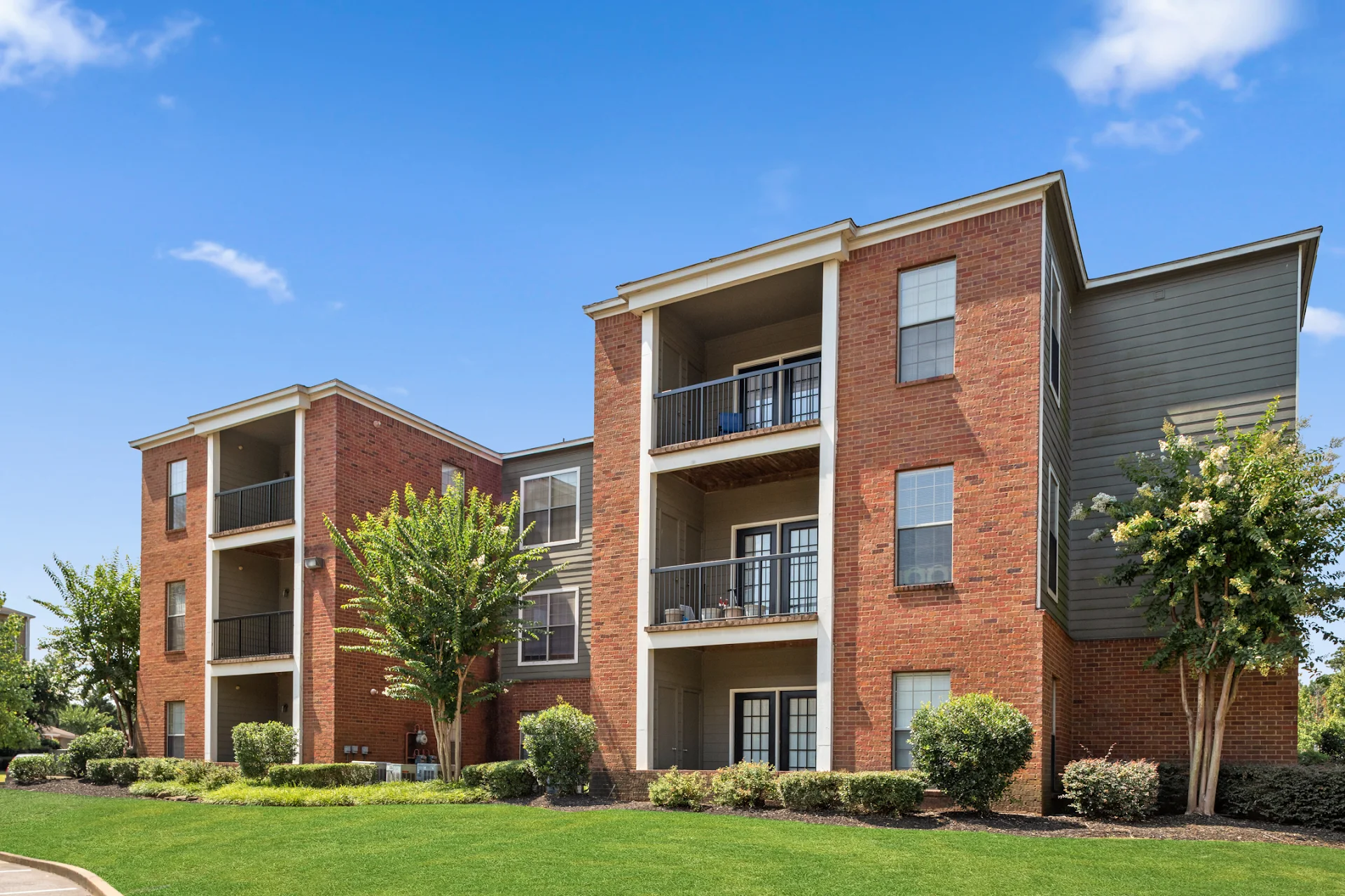 Walnut Hill Apartments