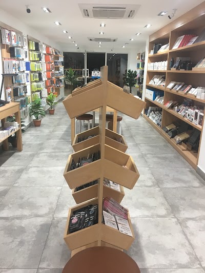 Photos of H&S Showroom Sharq