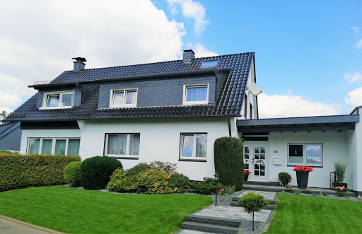 WOHNWÜNSCHE Die Immobilienmakler