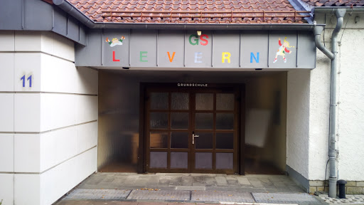 Schule Levern